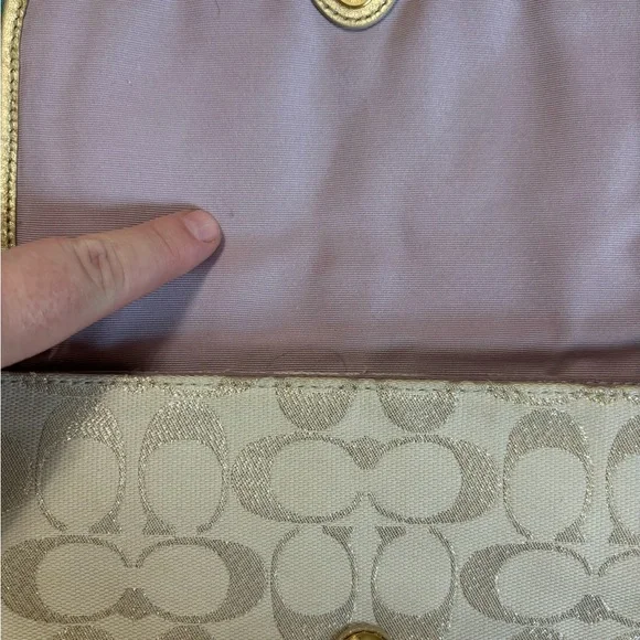 Coach Metallic Gold/Cream Signature Flat Wristlet/ Clutch - Picture 8 of 10